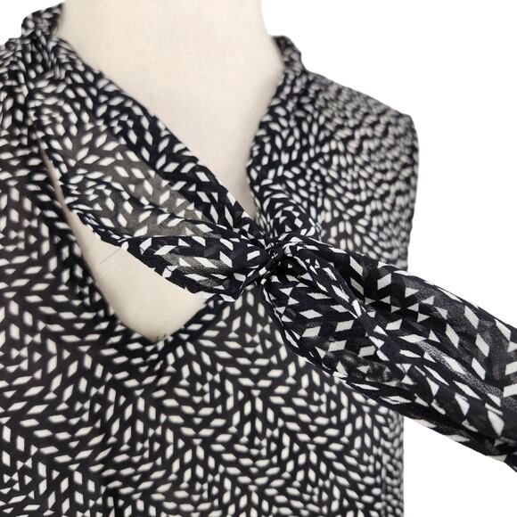 SALE Love 21 Sleeveless Sheer Chiffon Print Tank with Necktie - Picture 2 of 6